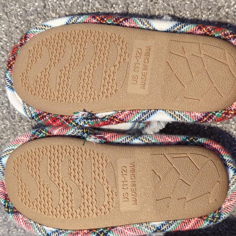 Plaid 'Lil Elf' Christmas Slide Slippers - Picture 4 of 4